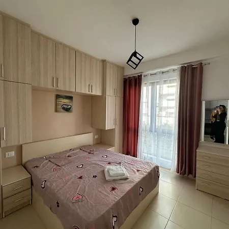 Urban Oasis,15 Min Walk To Centr Daire *