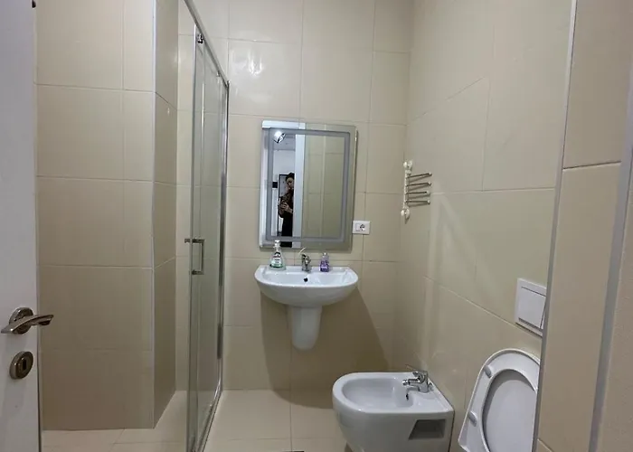 Lägenhet Urban Oasis,15 Min Walk To Centr