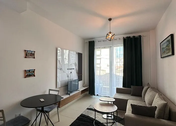 Urban Oasis,15 Min Walk To Centr Tirana